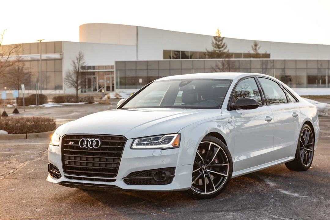 2017 Audi D4 S8 - Image 4 of 31