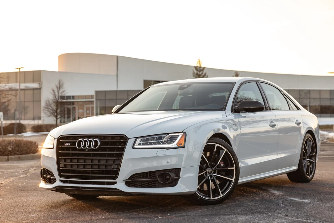 2017 Audi D4 S8 - Image 5 of 31