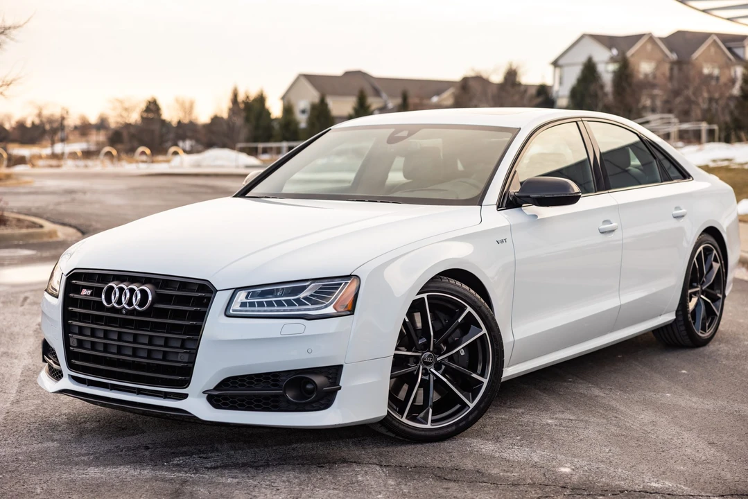 2017 Audi D4 S8 - Image 6 of 31
