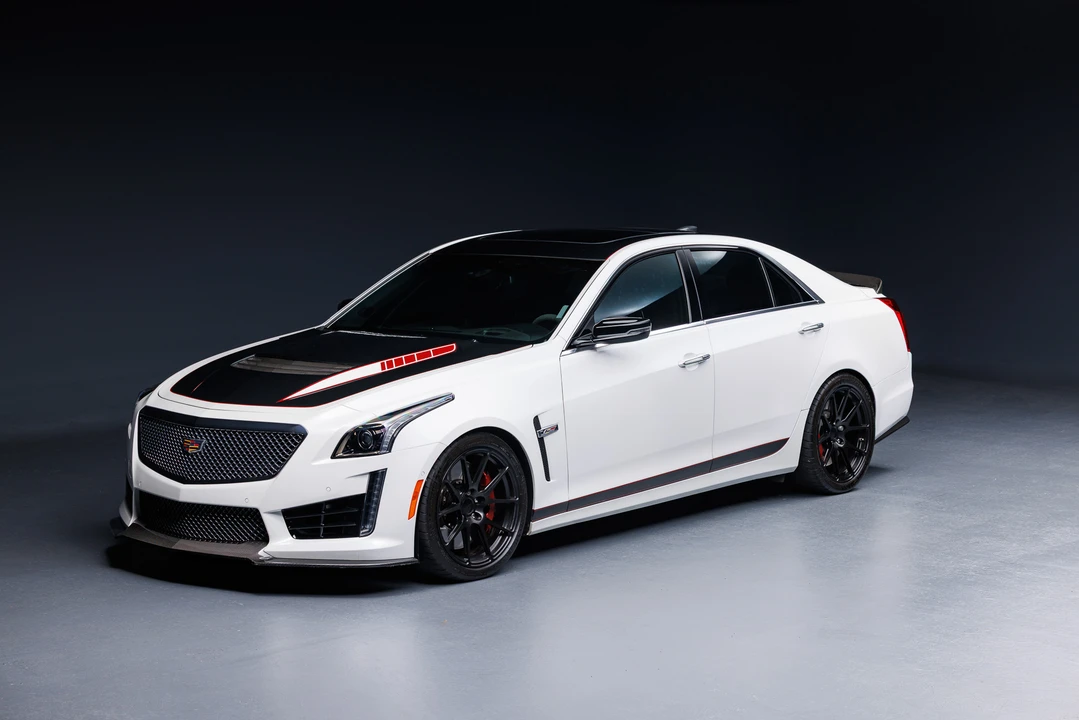 2017 Cadillac CTS-V 3rd Gen - Image 3 of 31