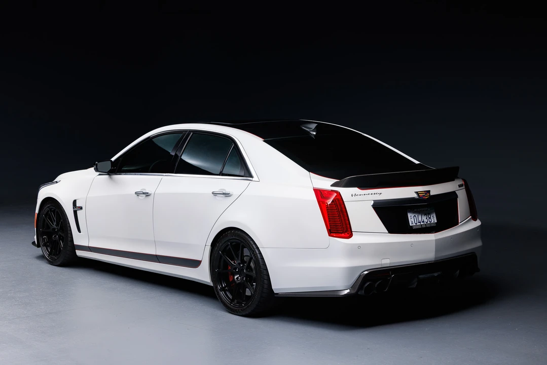 2017 Cadillac CTS-V 3rd Gen - Image 5 of 31