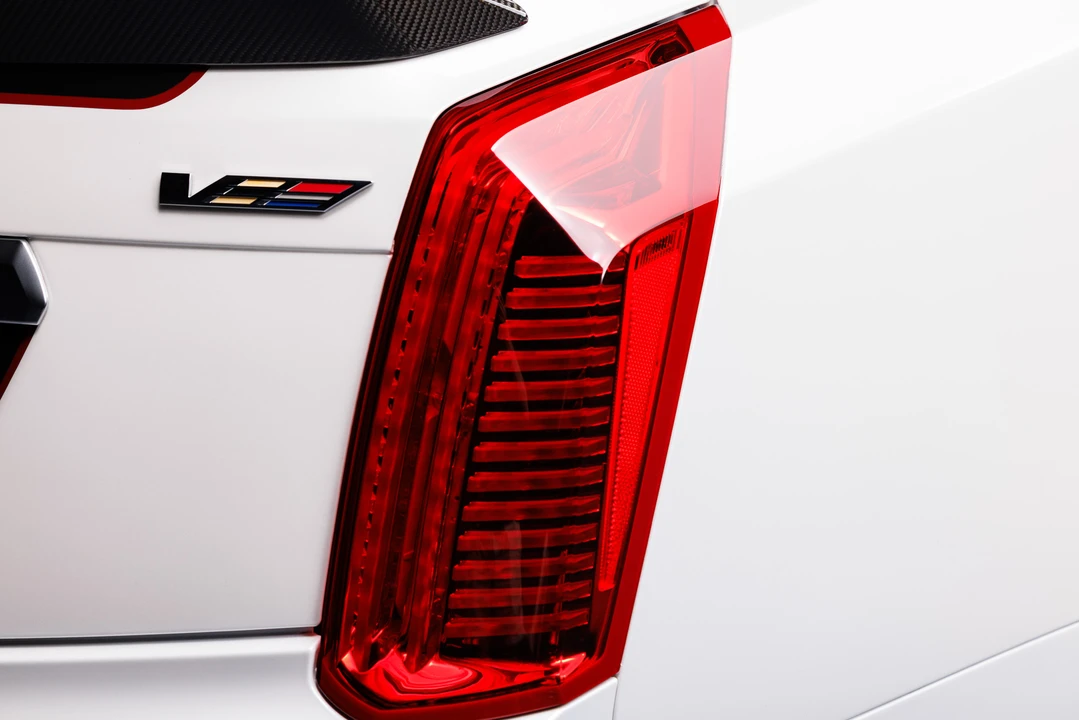 2017 Cadillac CTS-V 3rd Gen - Image 24 of 31
