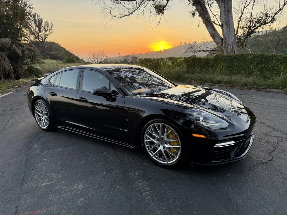 2017 Porsche 971 Panamera Turbo - Image 2 of 31