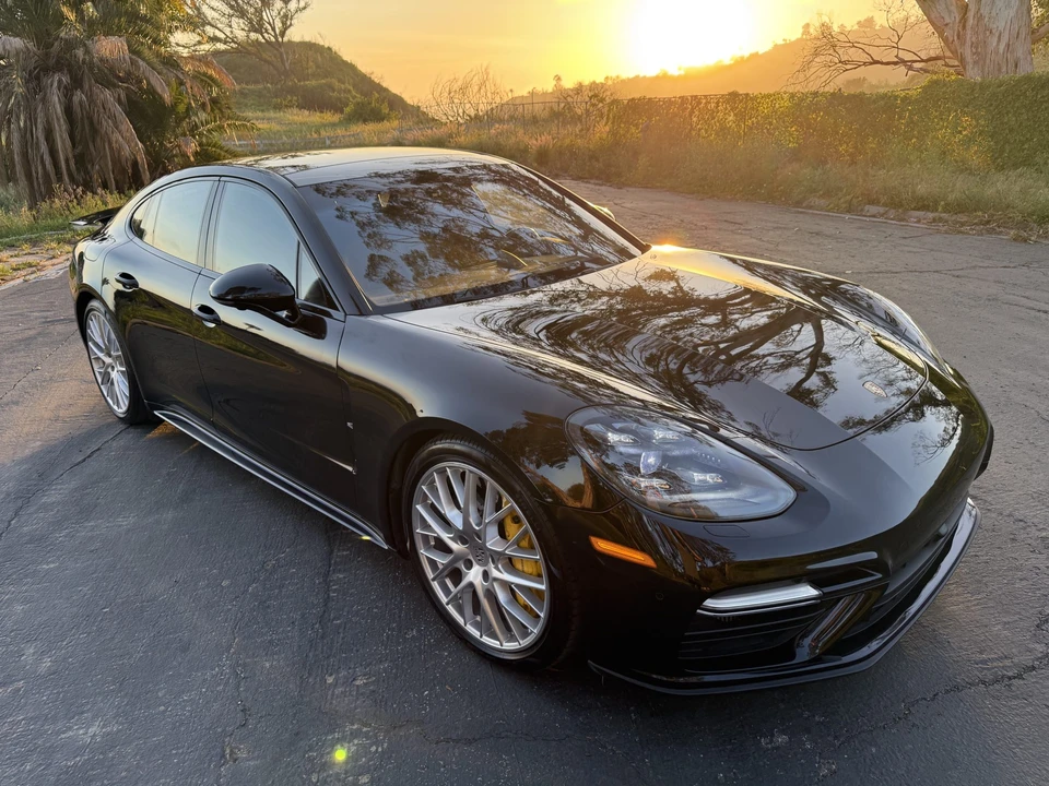 2017 Porsche 971 Panamera Turbo - Image 9 of 31