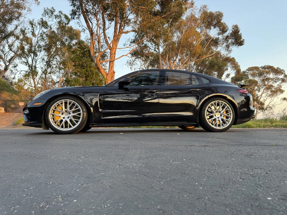 2017 Porsche 971 Panamera Turbo - Image 24 of 31
