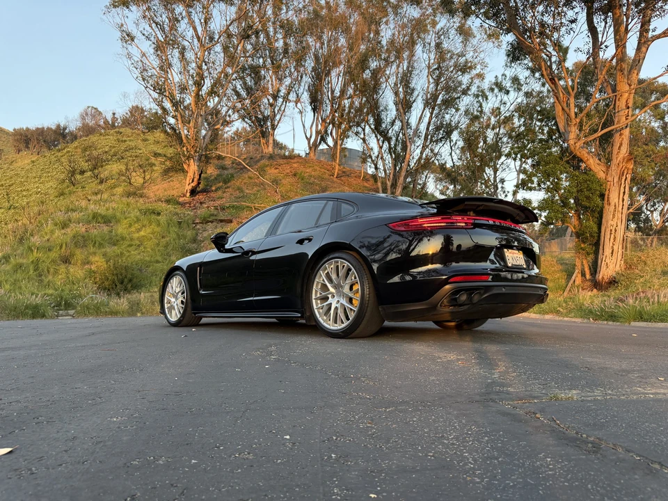 2017 Porsche 971 Panamera Turbo - Image 26 of 31