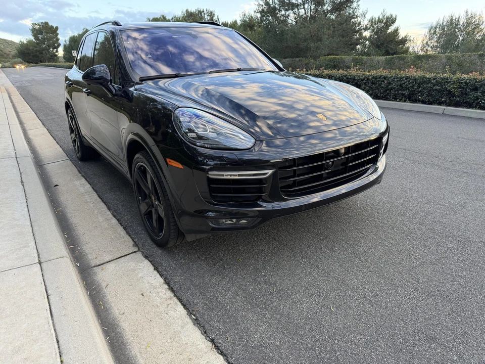 2018 Porsche 958 Cayenne Turbo S - Image 8 of 31