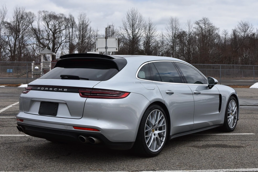 2018 Porsche 971 Panamera S - Image 26 of 31