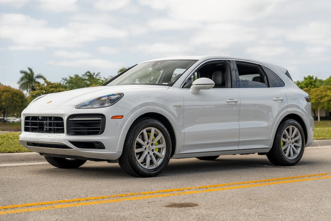 2019 Porsche 9Y0/9Y3 Cayenne - Image 2 of 31