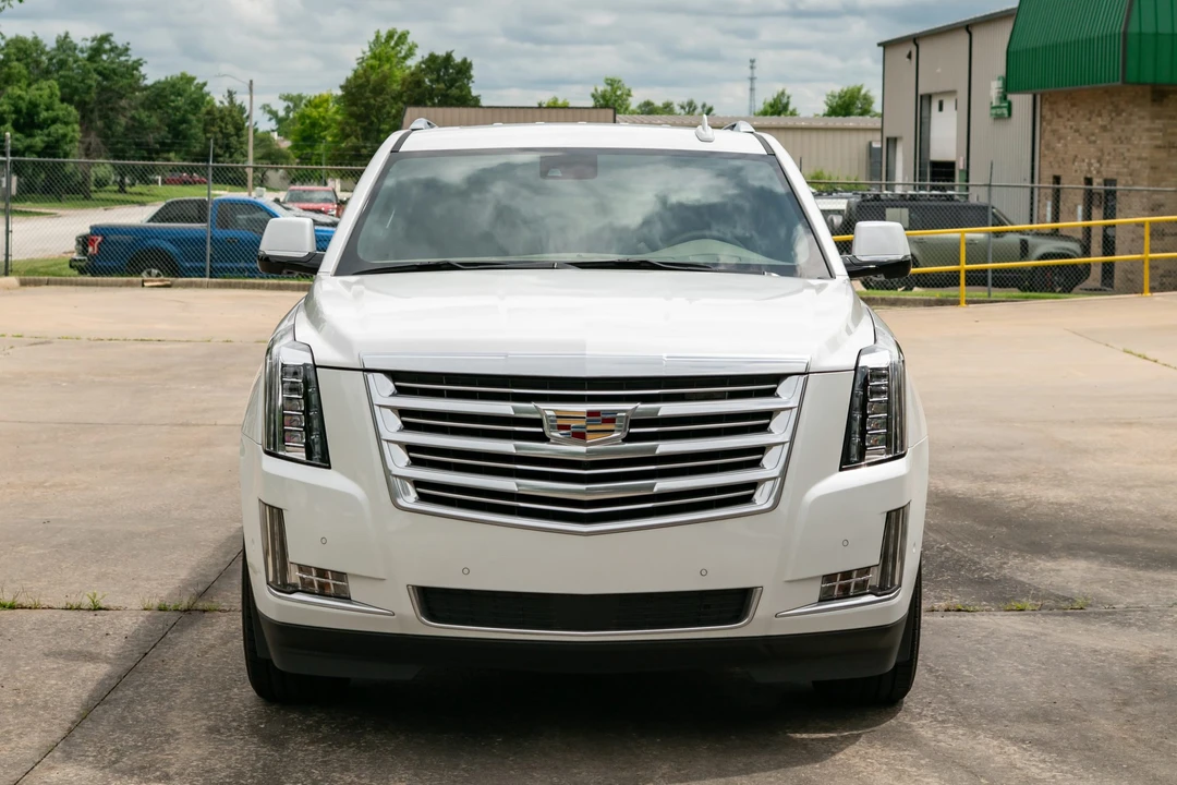 2020 Cadillac - Image 8 of 31