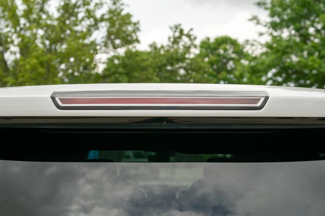 2020 Cadillac - Image 15 of 31