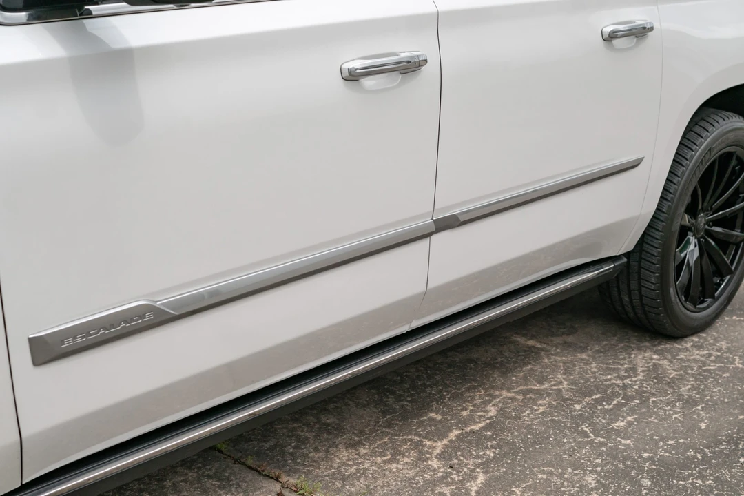 2020 Cadillac - Image 23 of 31