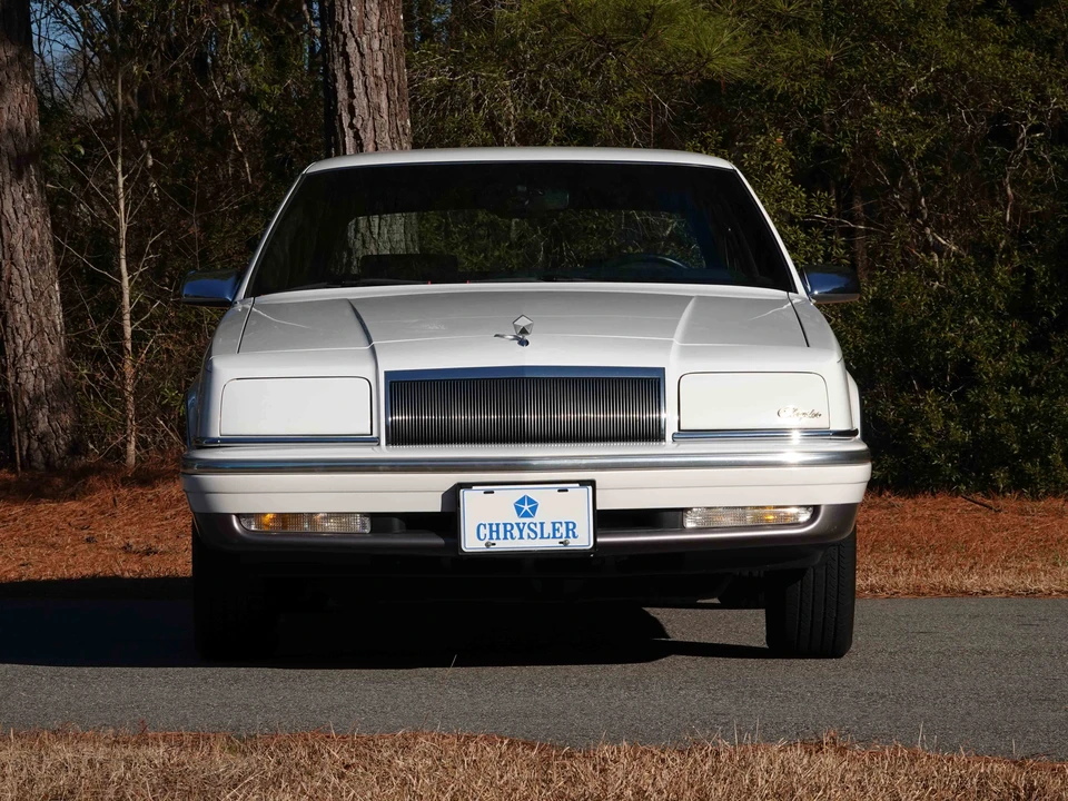 1993 Chrysler New Yorker - Image 6 of 31