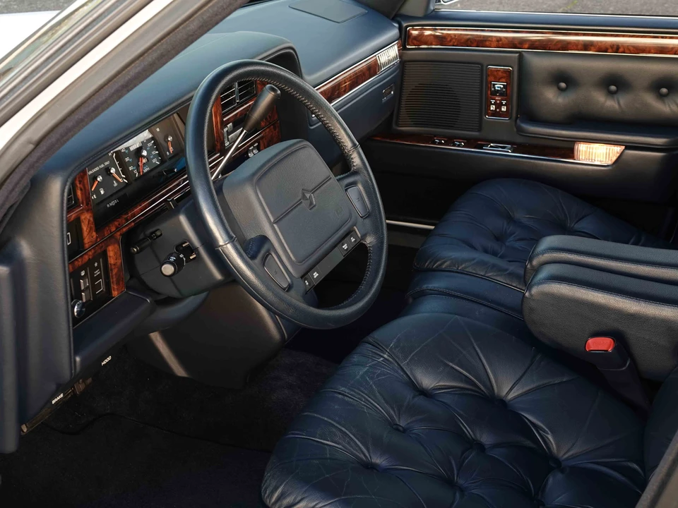 1993 Chrysler New Yorker - Image 24 of 31