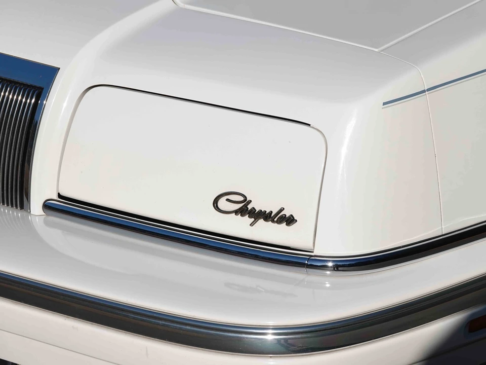 1993 Chrysler New Yorker - Image 18 of 31