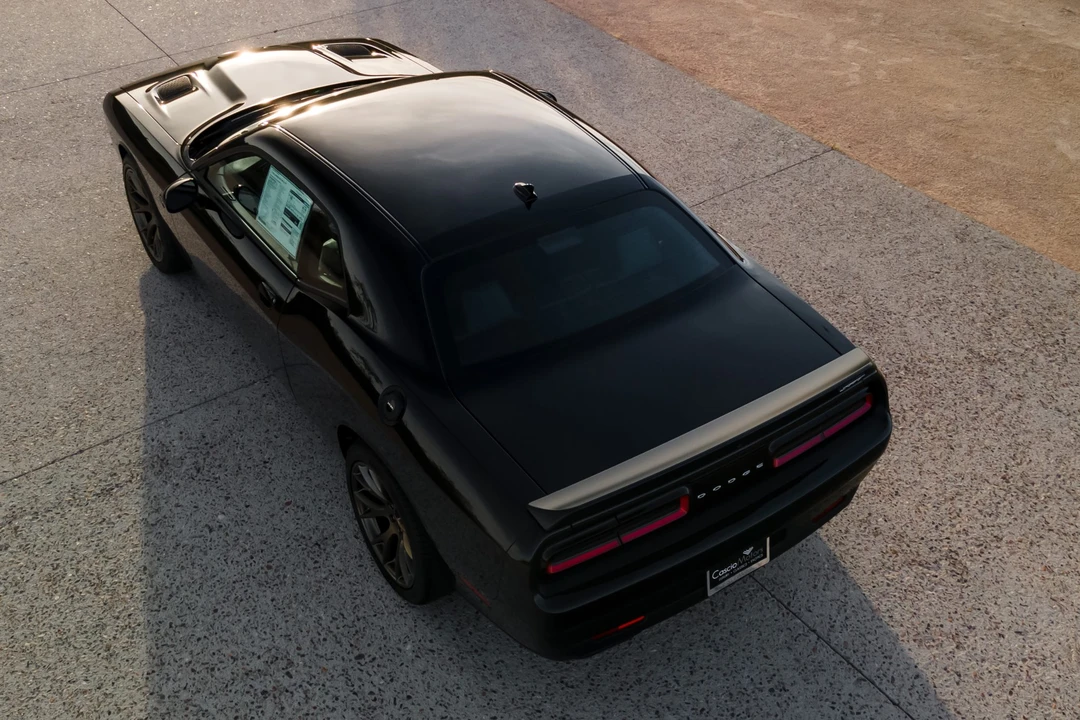 2015 Dodge Challenger SRT Hellcat 3rd Gen - Image 22 of 31