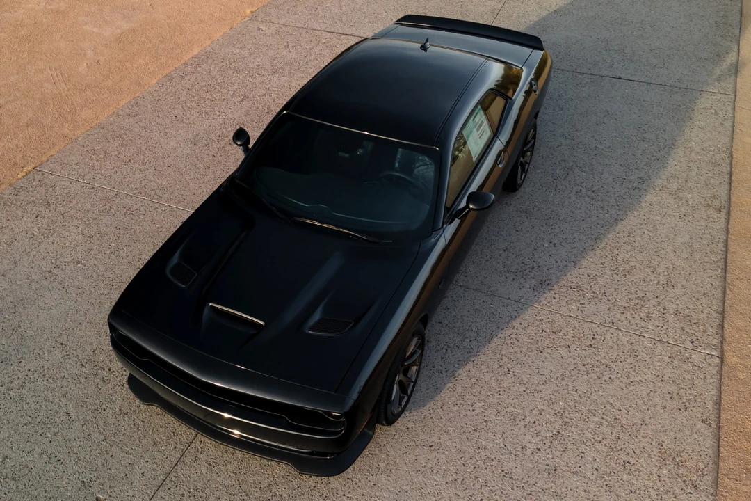 2015 Dodge Challenger SRT Hellcat 3rd Gen - Image 18 of 31