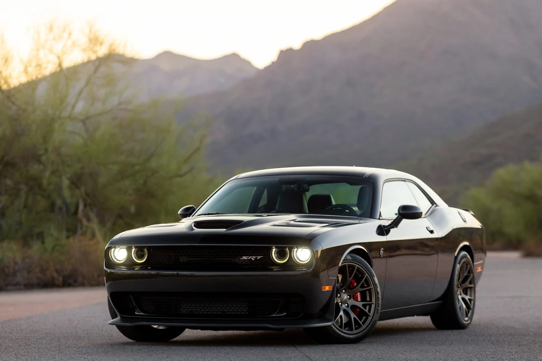 2015 Dodge Challenger SRT Hellcat 3rd Gen - Image 2 of 31