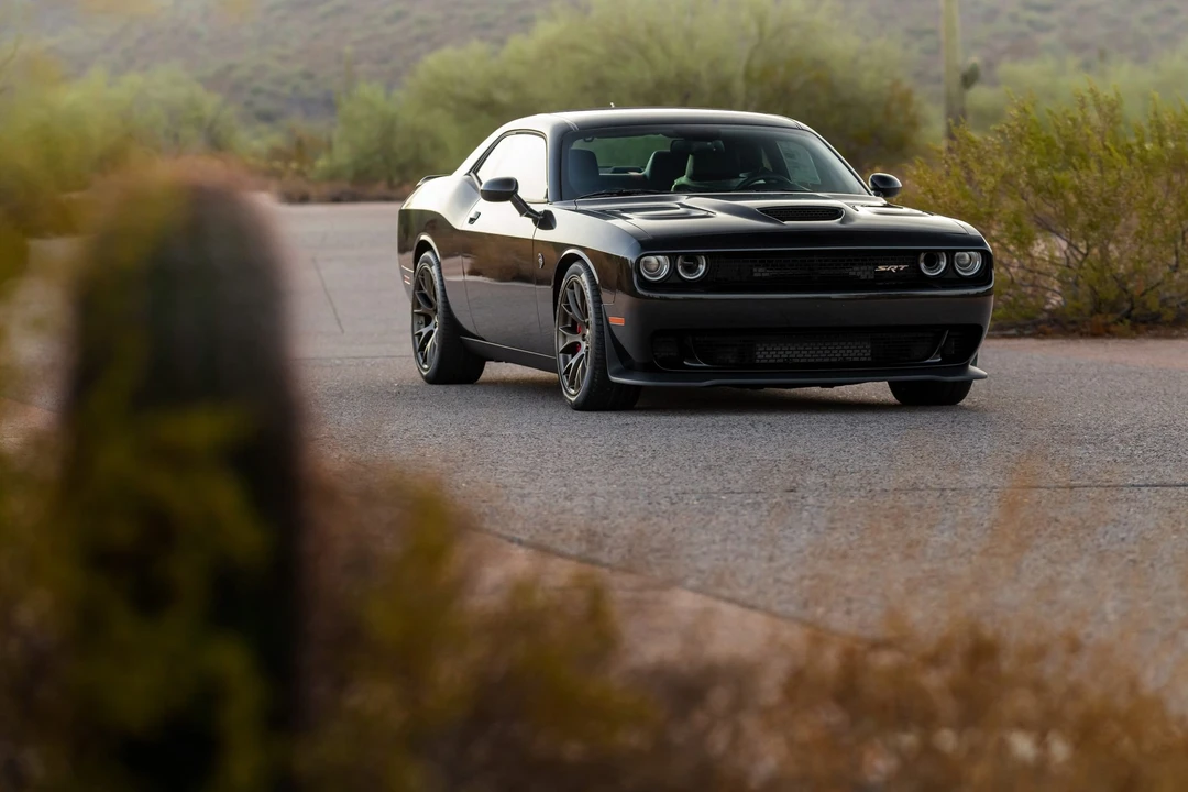 2015 Dodge Challenger SRT Hellcat 3rd Gen - Image 16 of 31