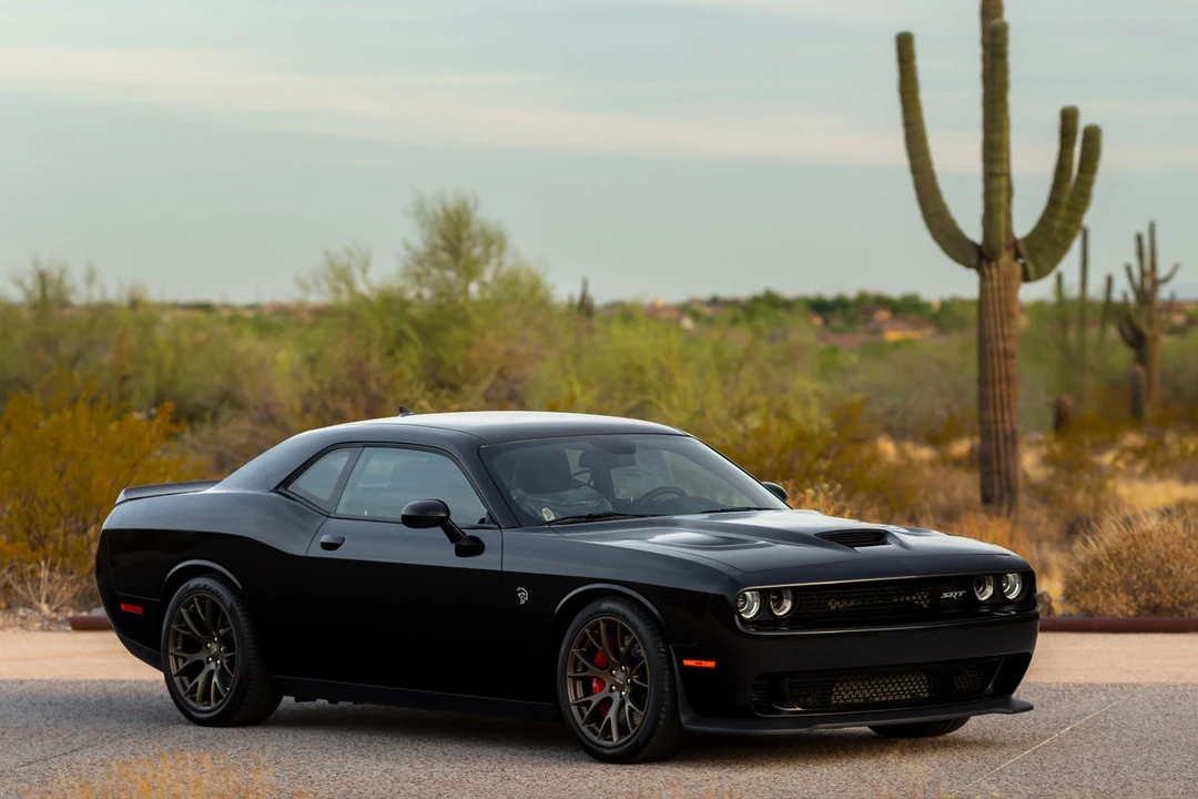 2015 Dodge Challenger SRT Hellcat 3rd Gen - Image 15 of 31