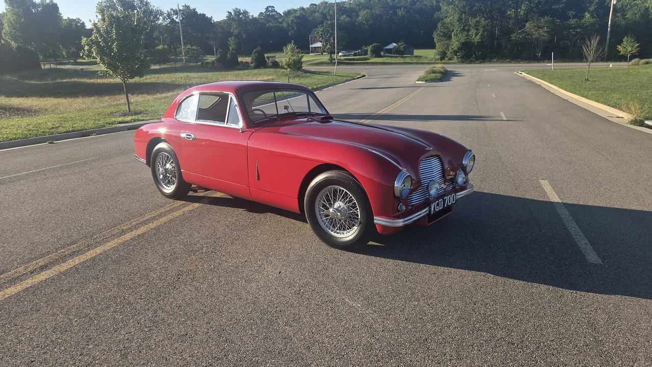 1952 Aston Martin DB1 & DB2 & DB2/4 & DB Mark III - Image 8 of 31