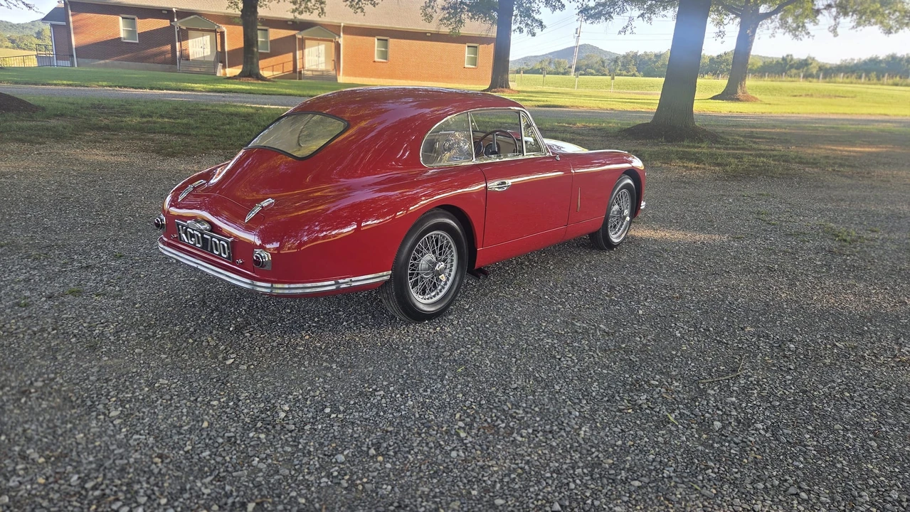 1952 Aston Martin DB1 & DB2 & DB2/4 & DB Mark III - Image 28 of 31