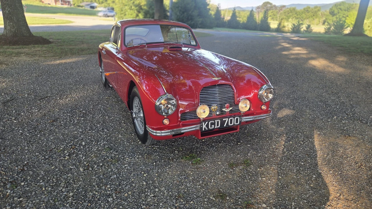 1952 Aston Martin DB1 & DB2 & DB2/4 & DB Mark III - Image 24 of 31