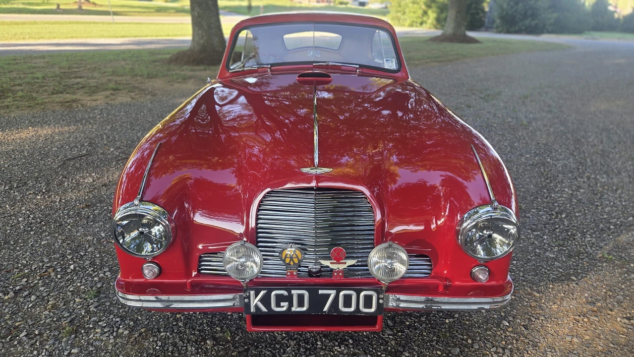 1952 Aston Martin DB1 & DB2 & DB2/4 & DB Mark III - Image 23 of 31