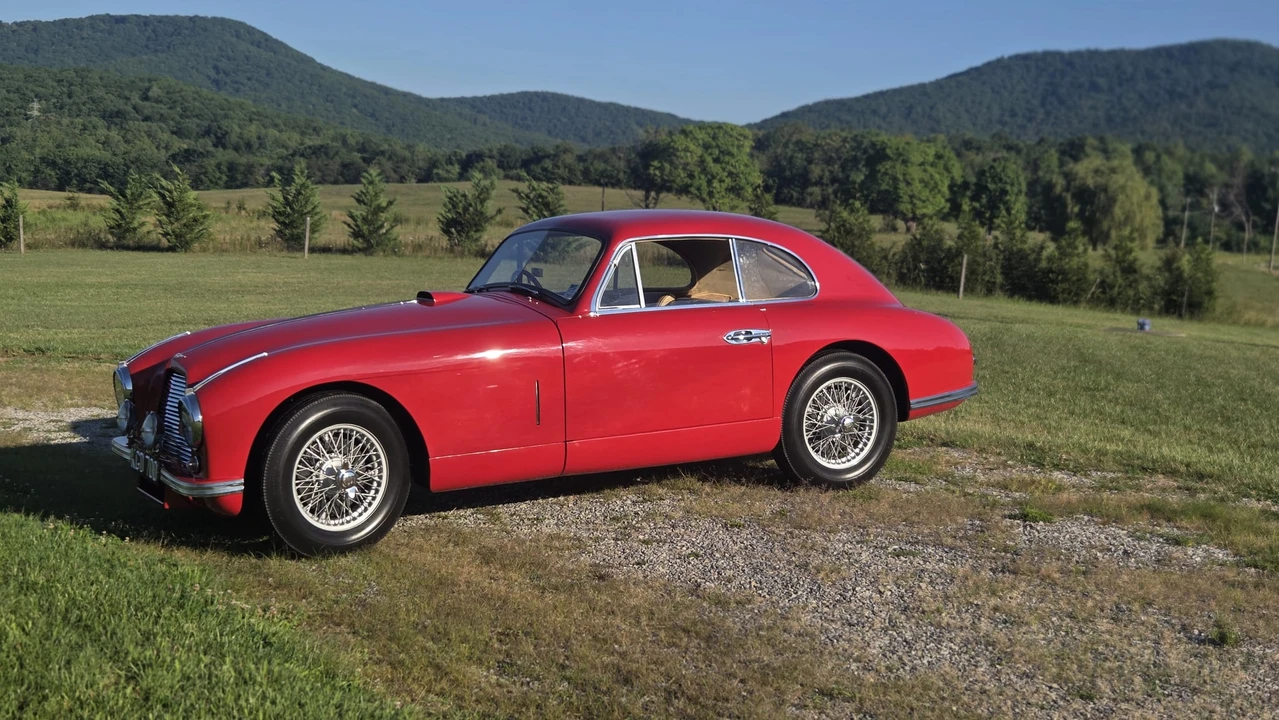 1952 Aston Martin DB1 & DB2 & DB2/4 & DB Mark III - Image 17 of 31
