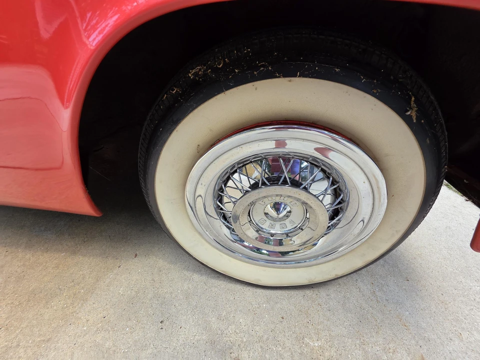 1956 Ford Thunderbird 1st Gen - Image 24 of 31