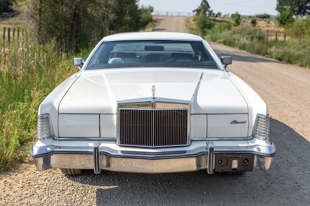 1975 Lincoln Continental Mark IV - Image 2 of 31