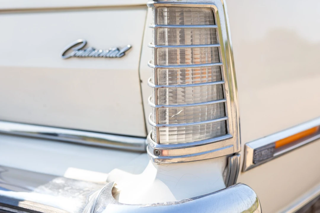 1975 Lincoln Continental Mark IV - Image 17 of 31