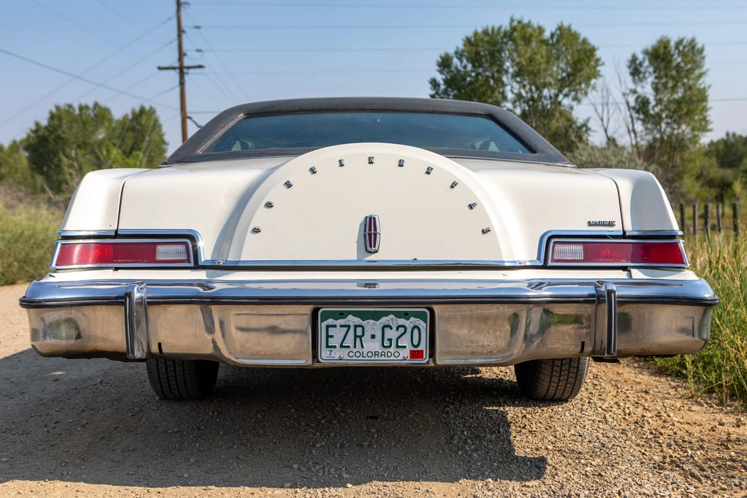 1975 Lincoln Continental Mark IV - Image 12 of 31
