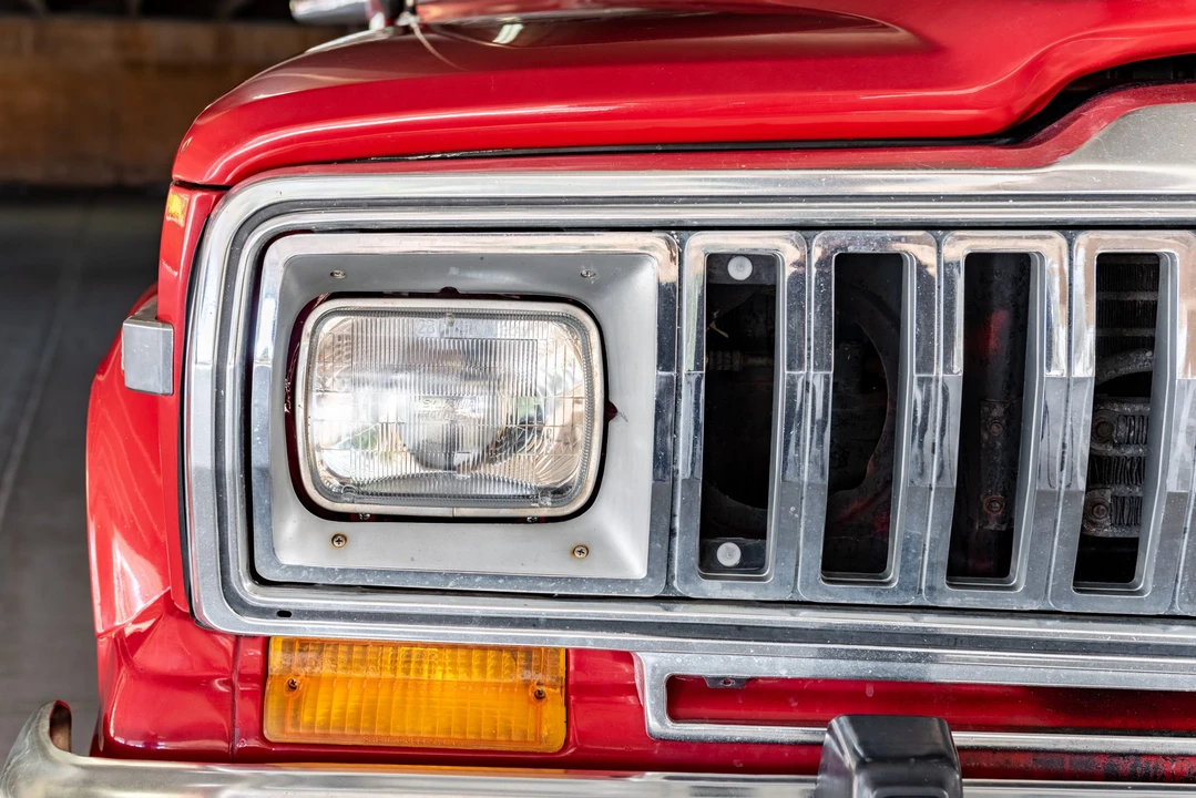 1982 Jeep SJ Cherokee - Image 16 of 31