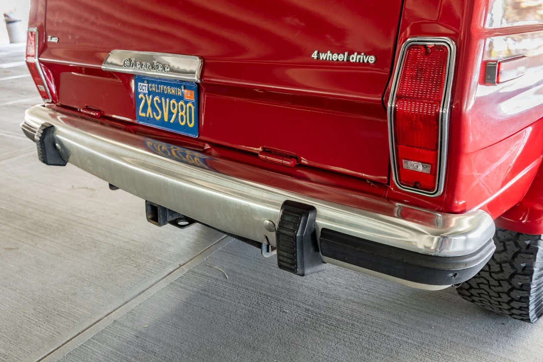 1982 Jeep SJ Cherokee - Image 18 of 31