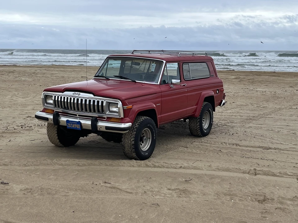 1982 Jeep SJ Cherokee - Image 10 of 31