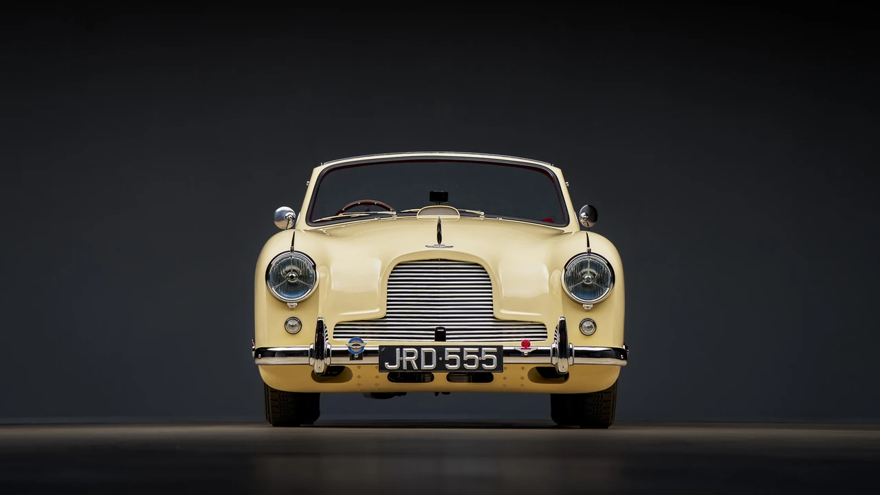 1954 Aston Martin DB1 & DB2 & DB2/4 & DB Mark III - Image 29 of 31