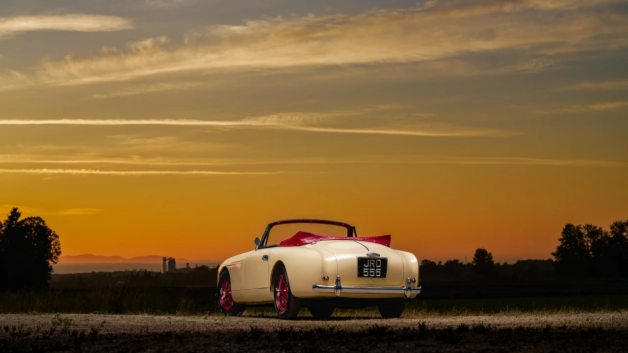 1954 Aston Martin DB1 & DB2 & DB2/4 & DB Mark III - Image 9 of 31