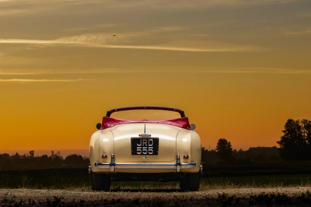 1954 Aston Martin DB1 & DB2 & DB2/4 & DB Mark III - Image 16 of 31
