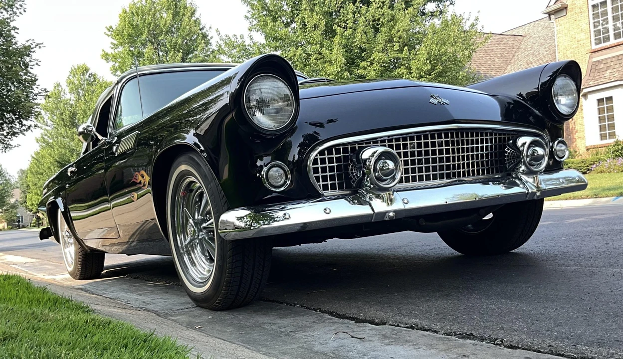 1955 Ford Thunderbird 1st Gen - Image 26 of 31