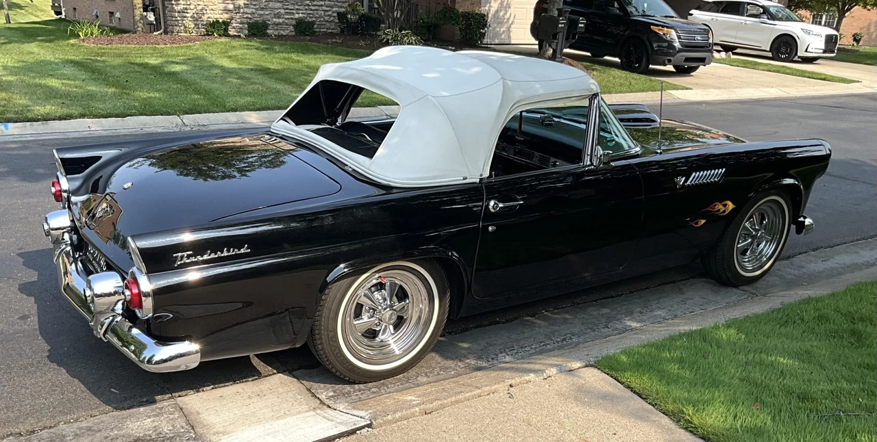 1955 Ford Thunderbird 1st Gen - Image 22 of 31
