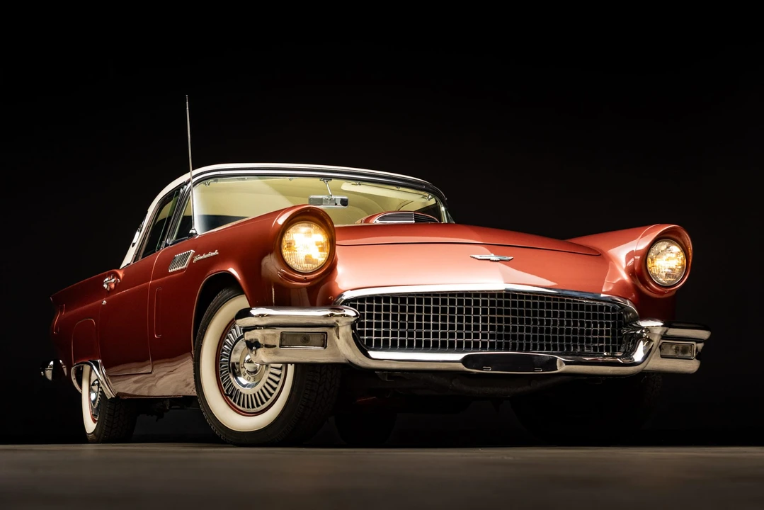 1957 Ford Thunderbird 1st Gen - Image 25 of 31