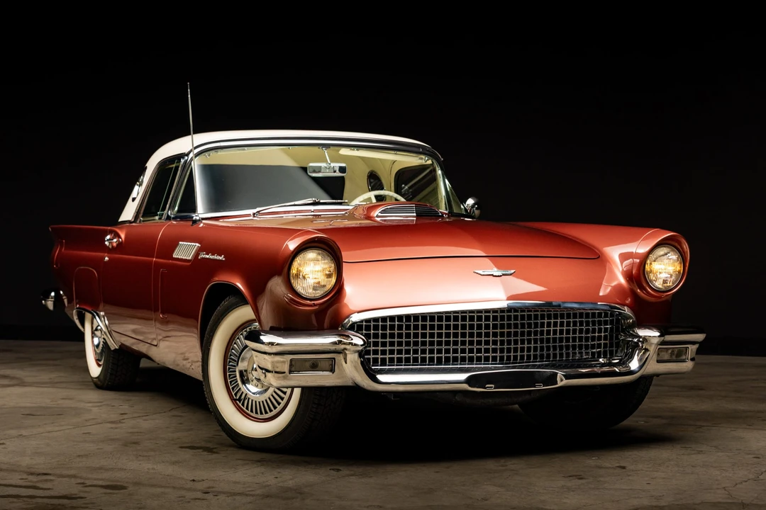 1957 Ford Thunderbird 1st Gen - Image 28 of 31