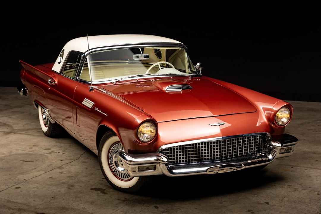 1957 Ford Thunderbird 1st Gen - Image 26 of 31