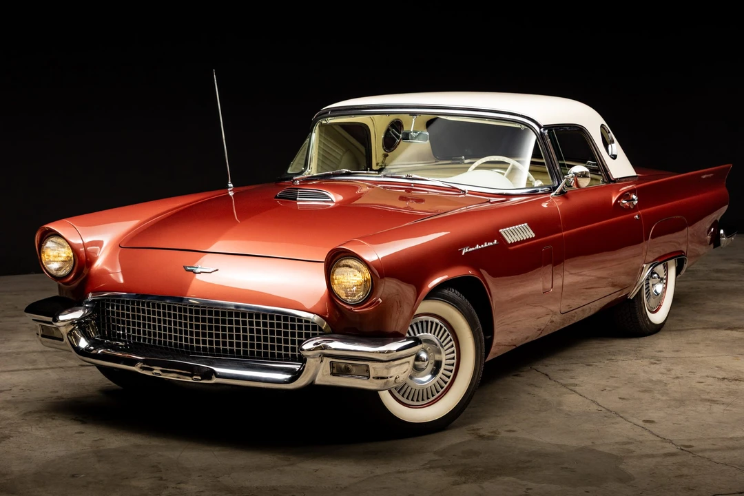 1957 Ford Thunderbird 1st Gen - Image 16 of 31