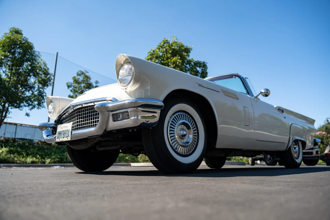 1957 Ford Thunderbird 1st Gen - Image 20 of 31