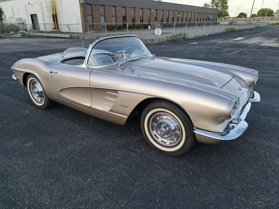 1961 Chevrolet Corvette C1 - Image 16 of 31