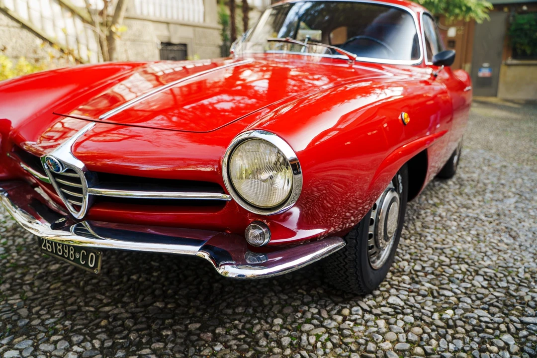 1963 Alfa Romeo Giulietta Sprint Speciale - Image 26 of 31