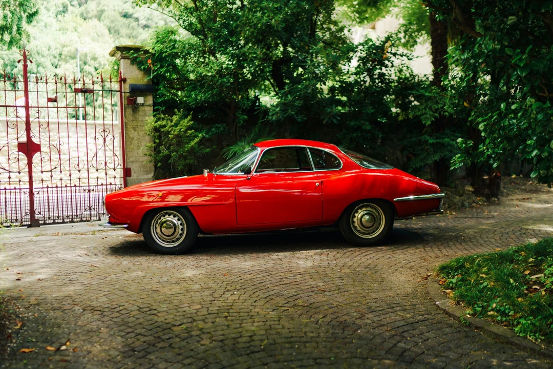 1963 Alfa Romeo Giulietta Sprint Speciale - Image 10 of 31