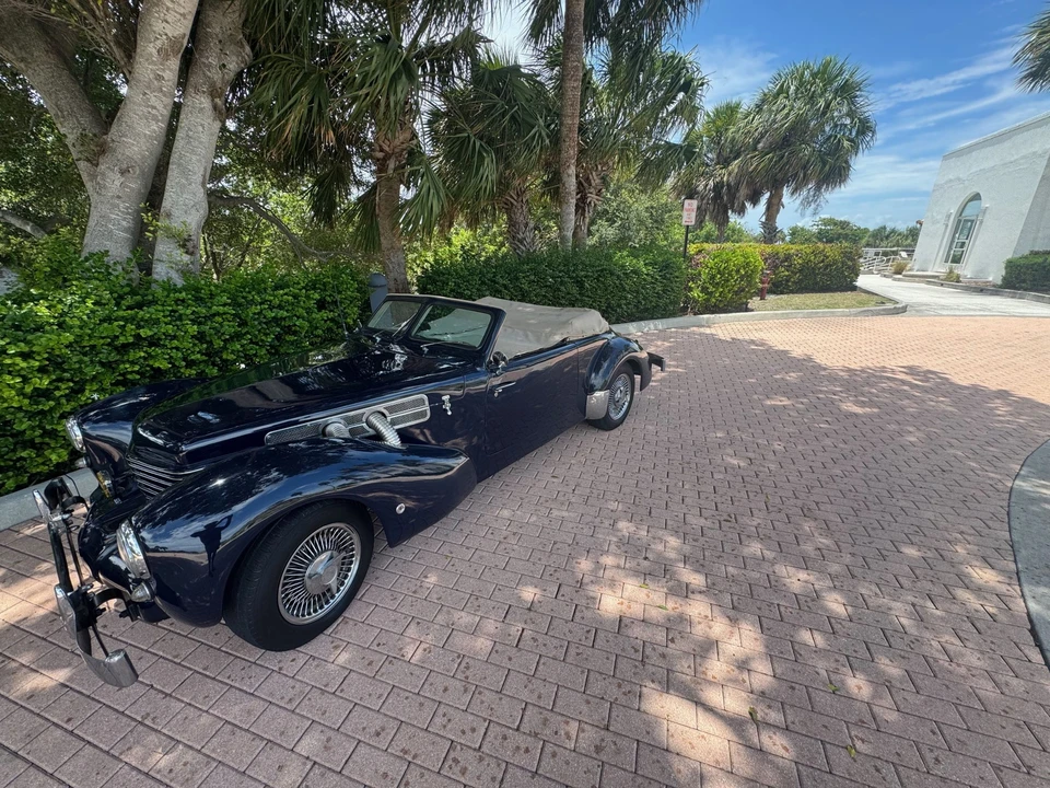 1969 Cord - Image 3 of 31
